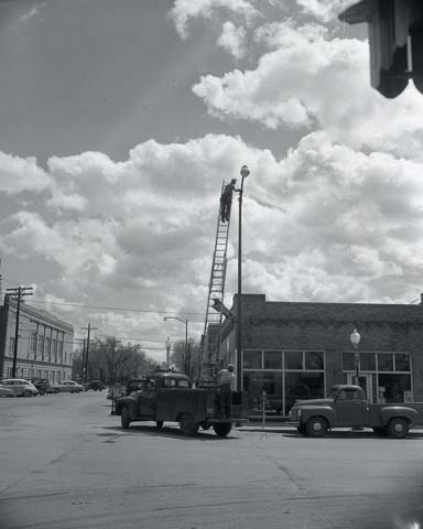 1952 Illinois Street